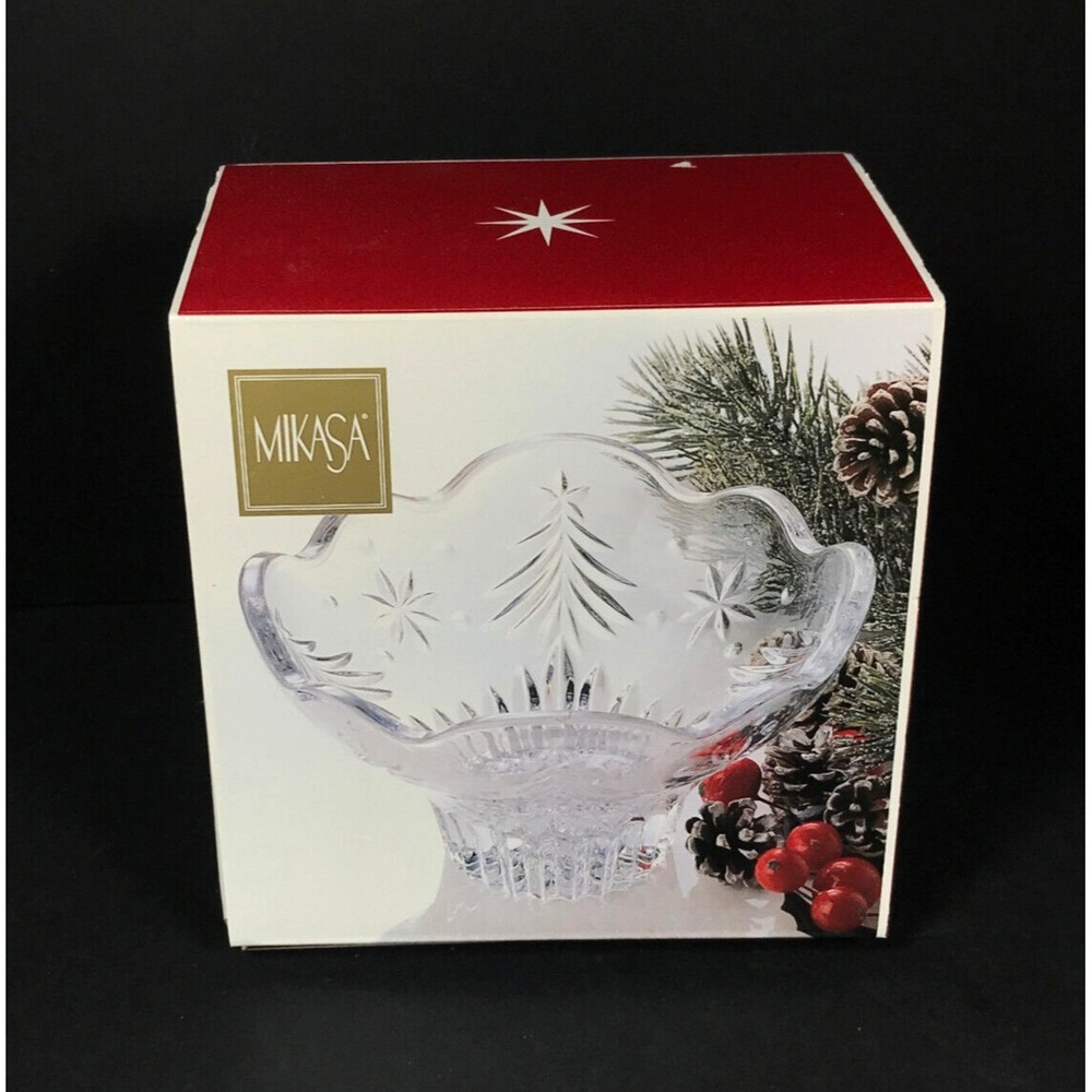 Mikasa crystal glass Christmas bowl NEW Vintage scalloped rim footed Candy bowl
